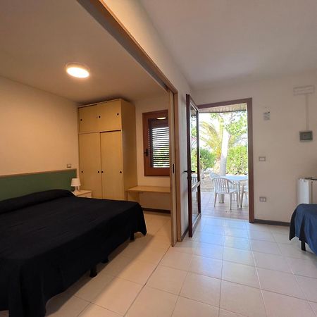 African Beach Hotel-Residence Манфредония Экстерьер фото