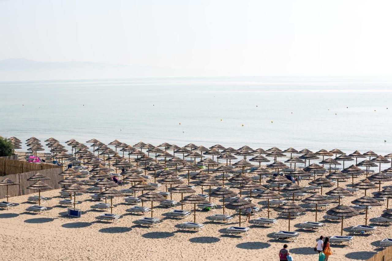 African Beach Hotel-Residence Манфредония Экстерьер фото