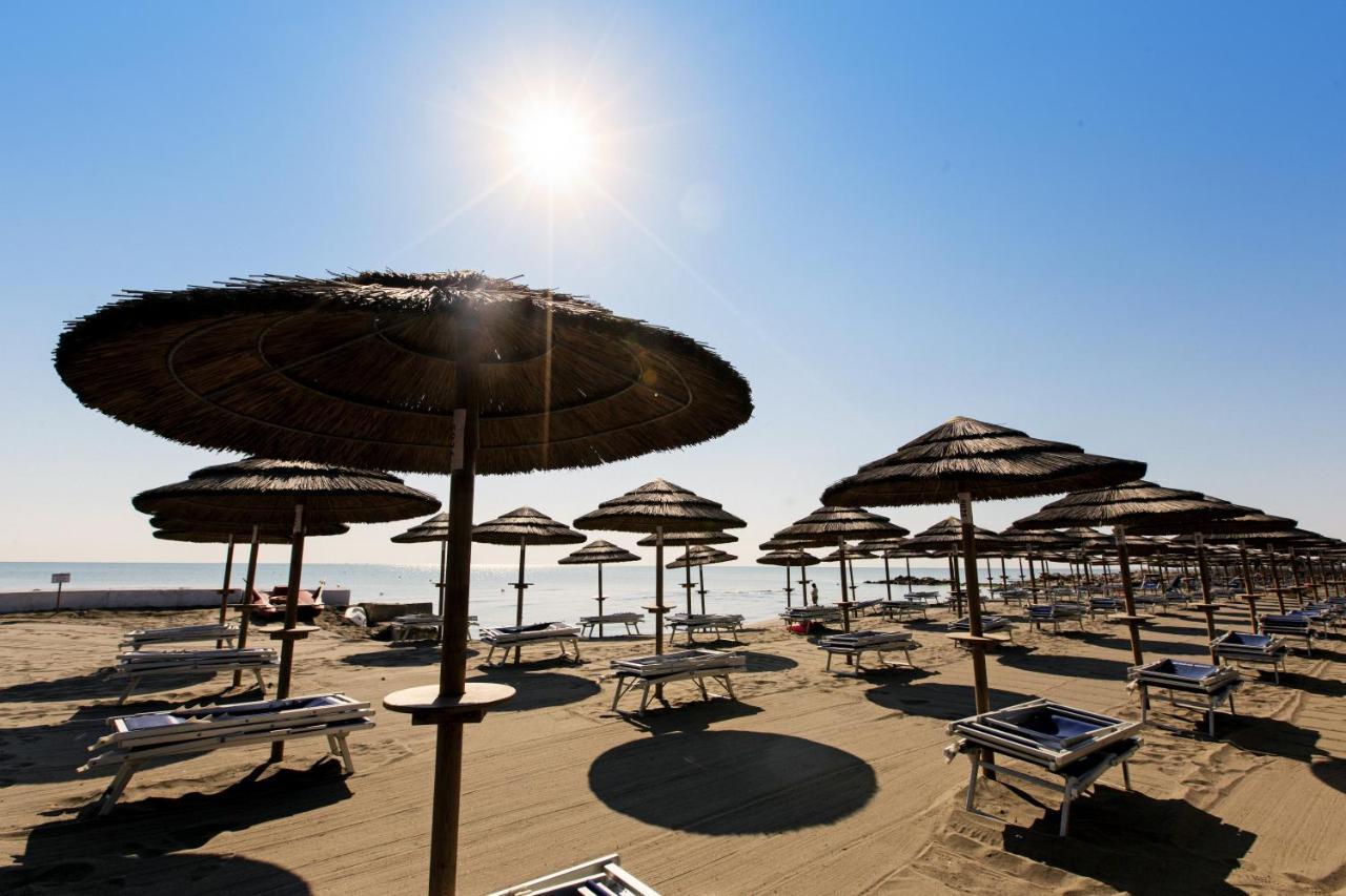 African Beach Hotel-Residence Манфредония Экстерьер фото